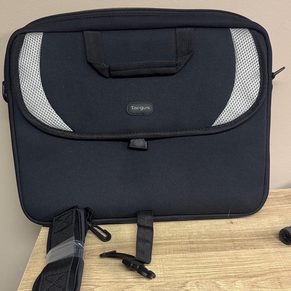 Targus Black and Gray Laptop Case